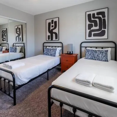 All New! Convenient Location! Sleeps 8 DEN Exterior foto